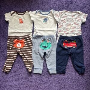 Carter's matching baby outfits (x3) - All size 6 months